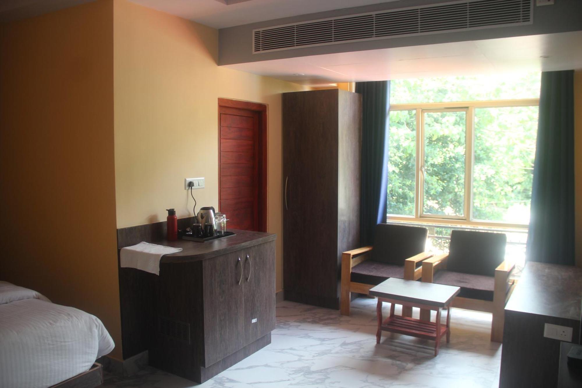 Hotel Serene Palace Port Blair Buitenkant foto
